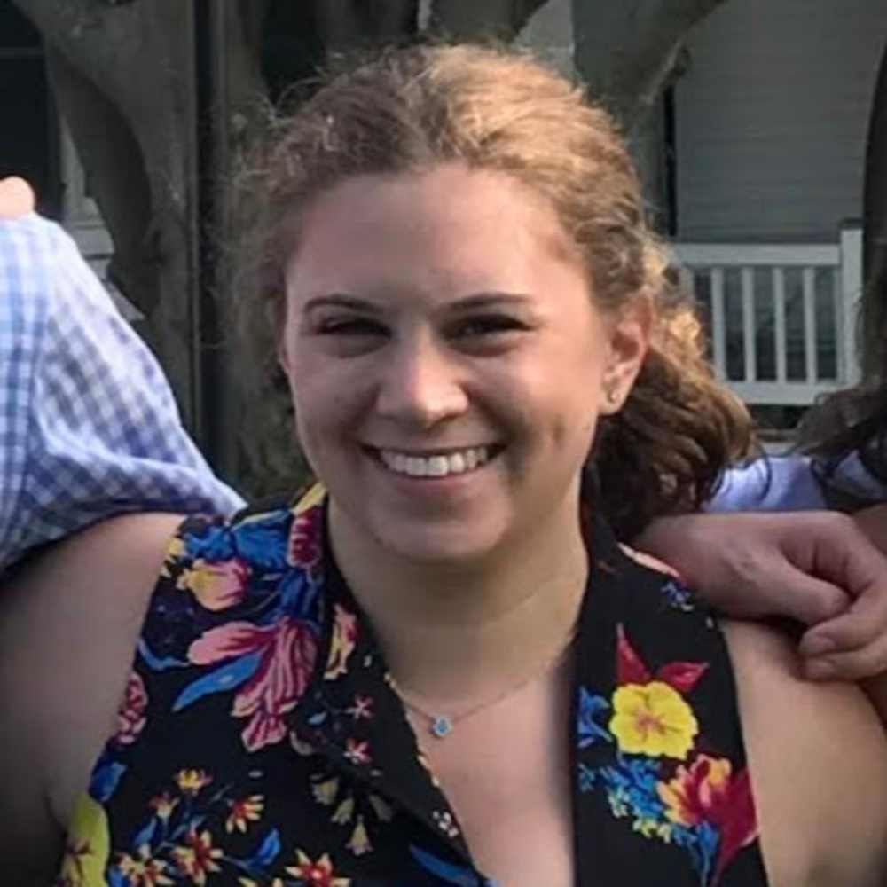 Meet your Posher, Nina